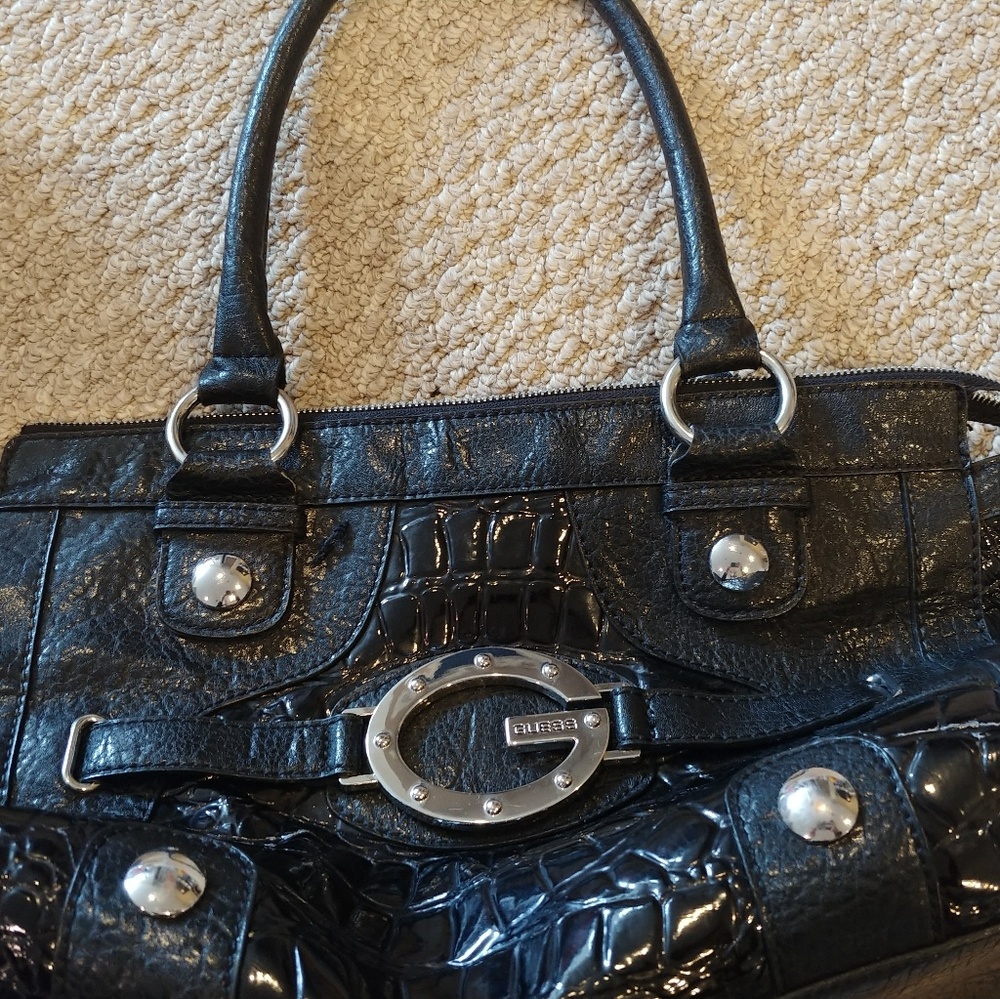 Guess purse